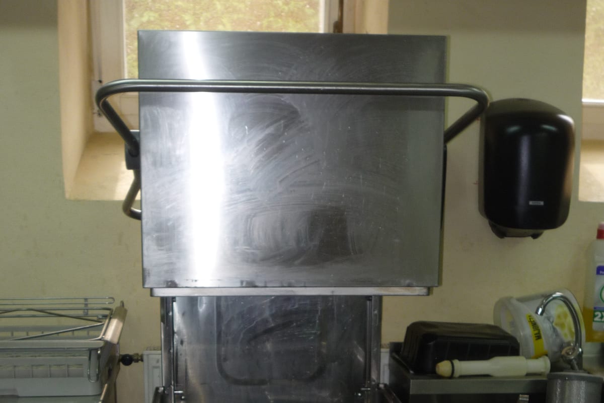 Dishwash liquid professional cleaning applications
