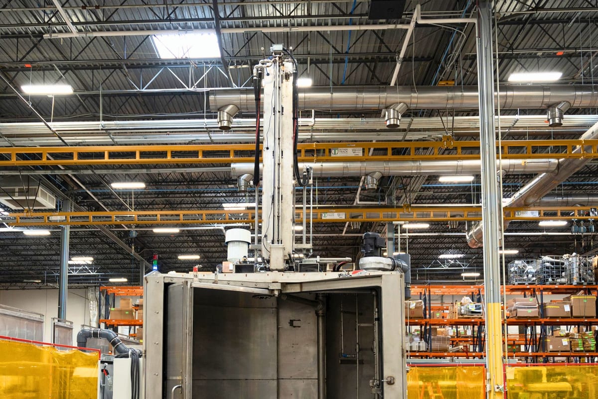 Solvent degreaser professional cleaning applications