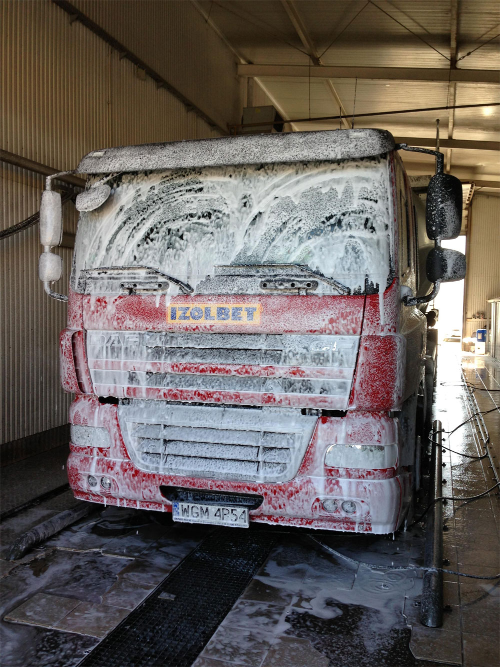 Multi-purpose vehicle cleaner professional cleaning applications